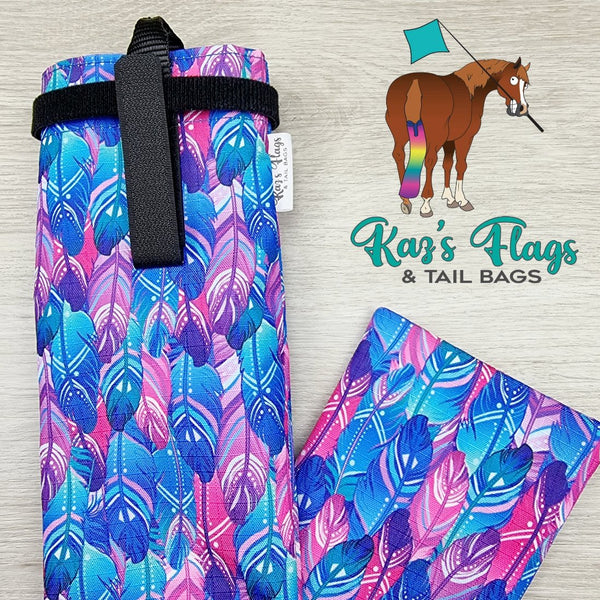 Funky Feather print on a basic tail bag