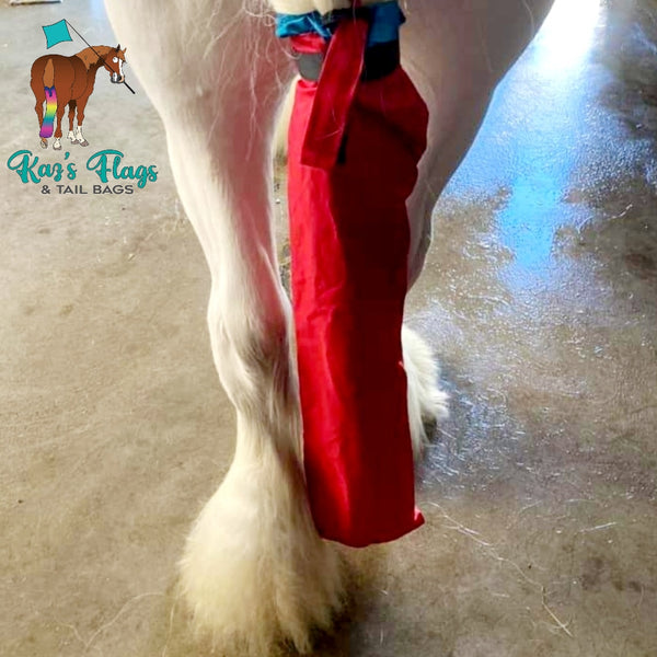 Tail bag on horse